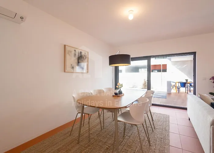 Terracota By Acasadascasas ヴィラ エリセイラ